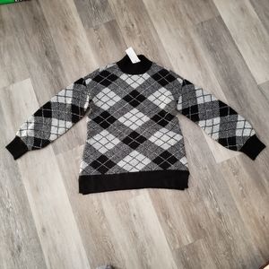 Sweater size M